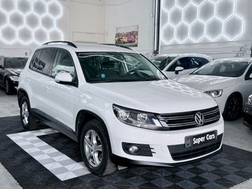 Volkswagen Tiguan - 1