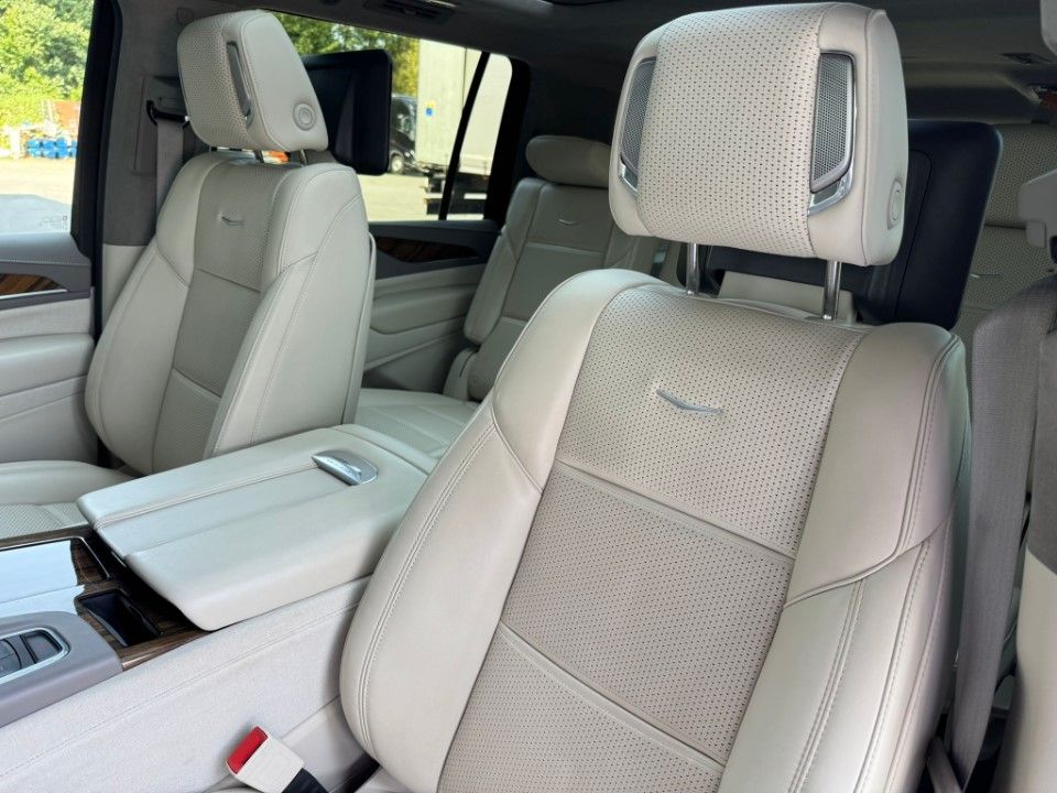 Fahrzeugabbildung Cadillac Escalade ESV Sport Platinum VOLL uff 1 Hd.
