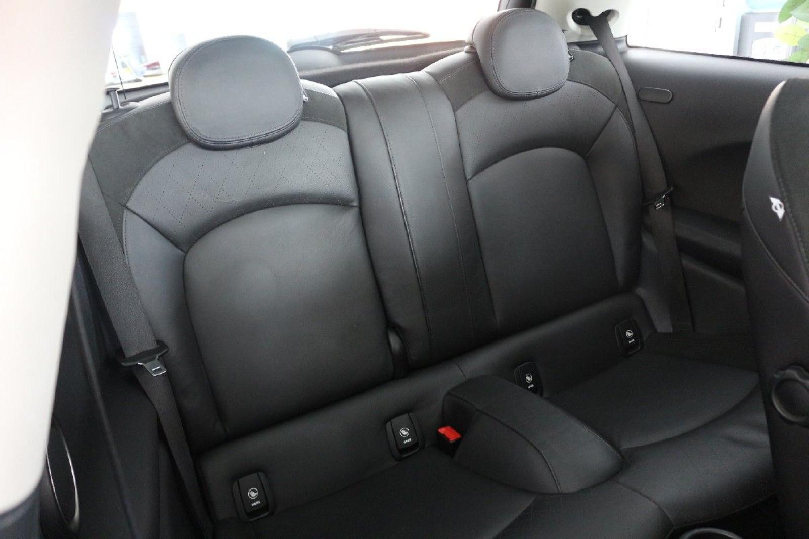 MINI COOPER_S - Panorama-NaviProf-Kamera-Leder-1.Hd
