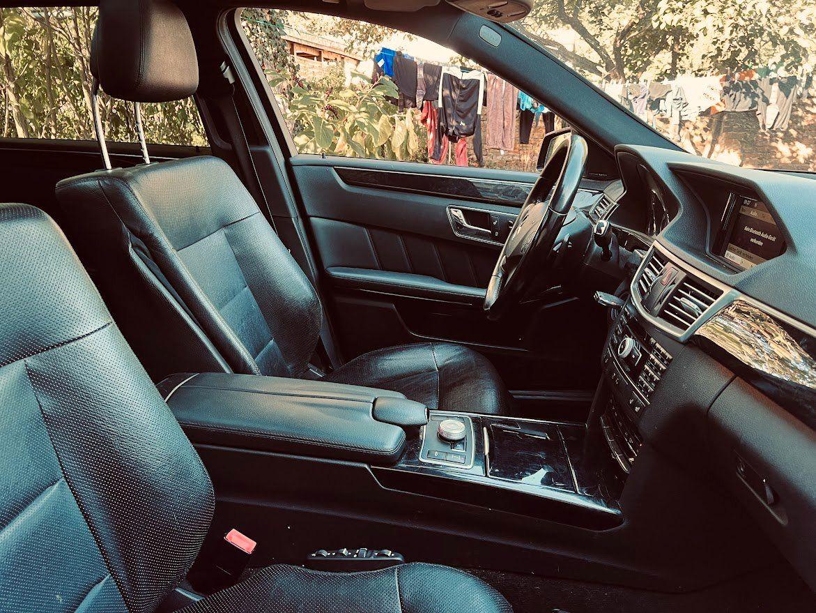Mercedes-Benz E350 2010 — photo 11