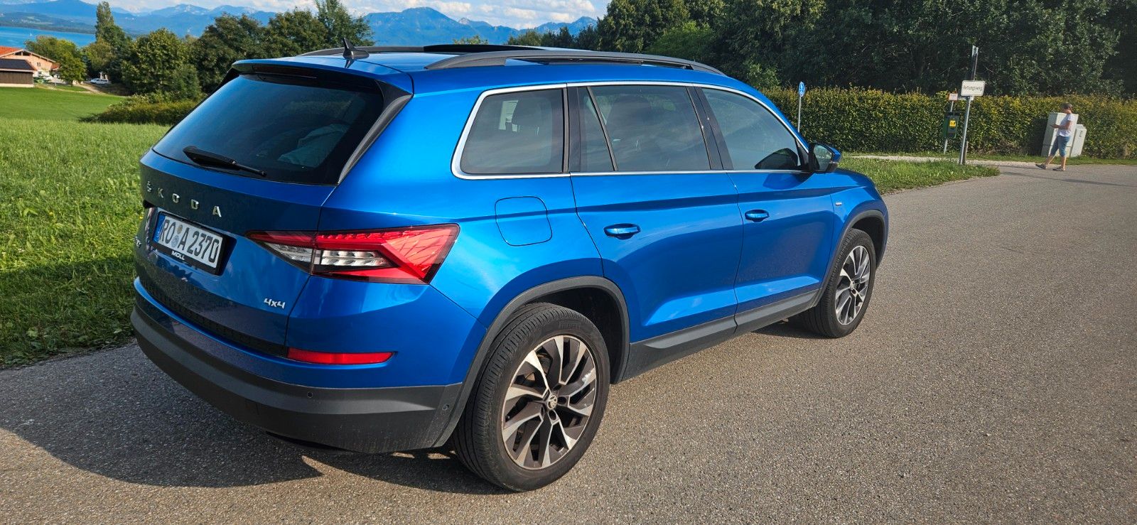 Skoda Kodiaq 4x4,HuD,Pano,19Zoll,360GradStHzg,8fach imagem 3