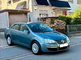 Volkswagen VW Jetta 1.6 TÜV 5-2027 Orig. 119.000km - gebrauchte VW Jetta aus dem Jahr 2006