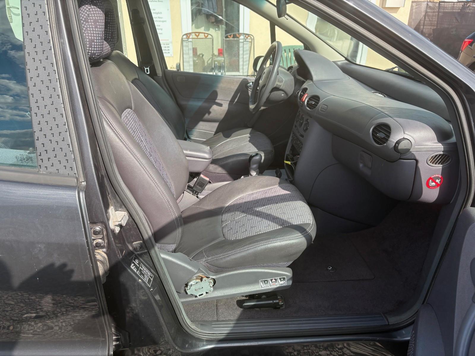 Mercedes-Benz A 190 AVANTGARDE Panorama Klima TÜV 09/2028 LMR