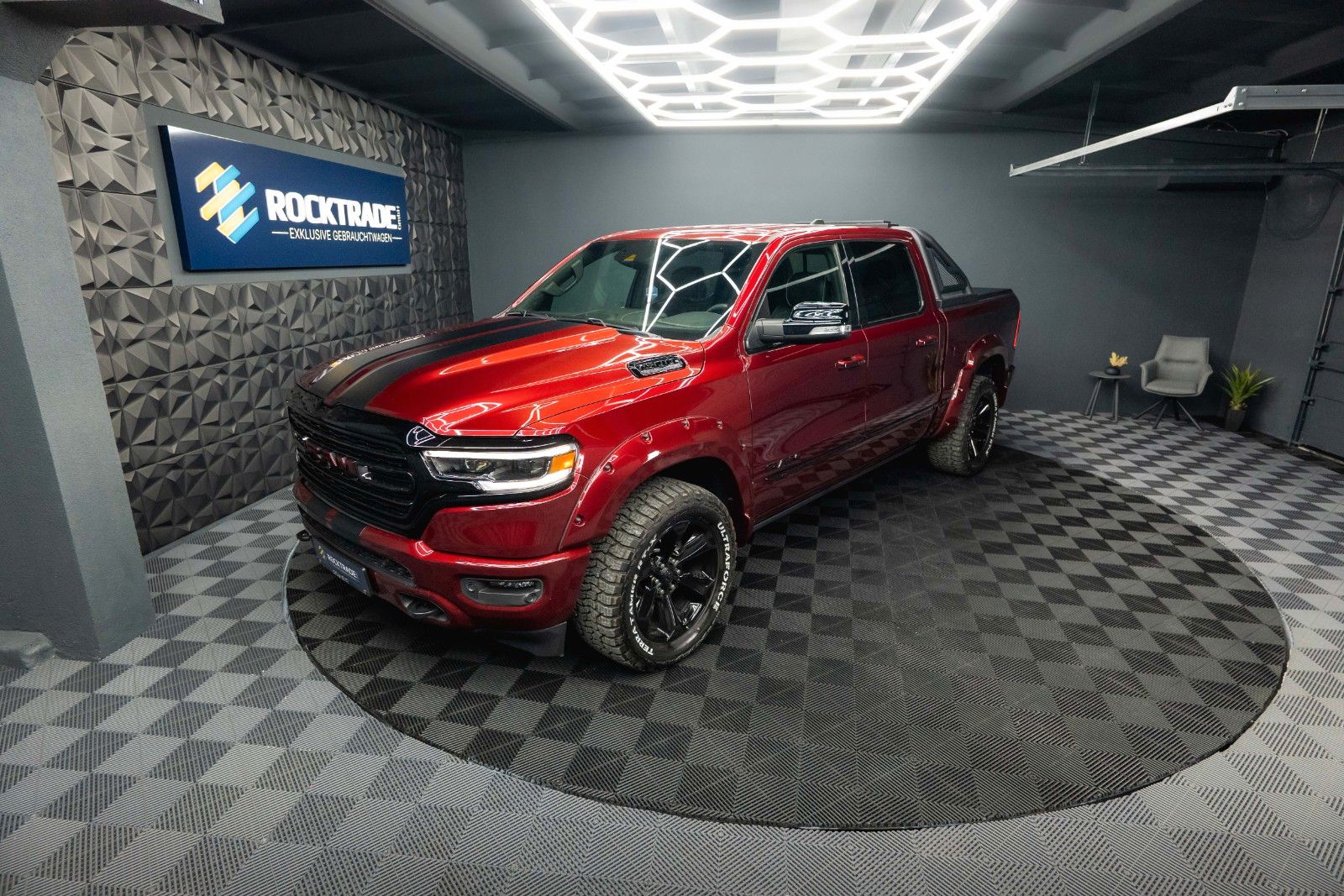 Fahrzeugabbildung Dodge RAM 5.7 V8 HEMI LIMITED Offroad FULL Options ACC
