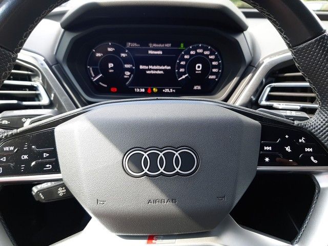 Fahrzeugabbildung Audi Q4 e-tron 40 S line edition one Matrix Wärmepump