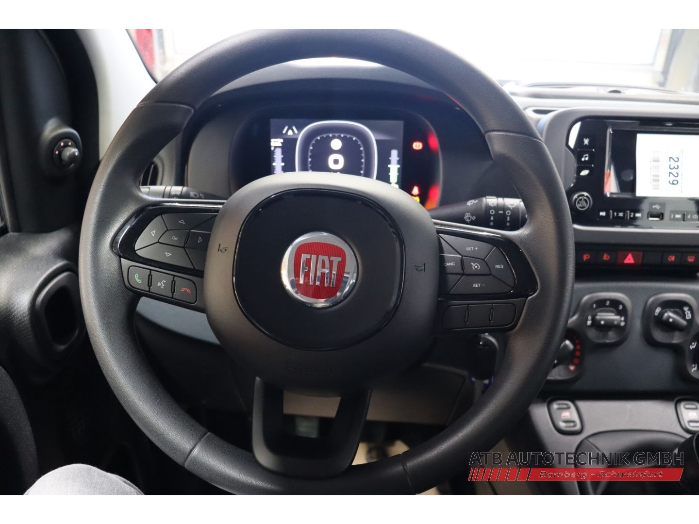 Fahrzeugabbildung Fiat Panda Hybrid 1,0 GSE 51kW (70 PS) City-Paket DAB
