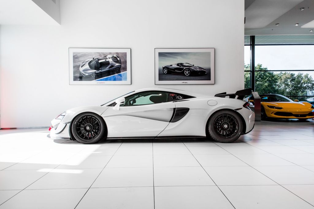 McLaren 570S