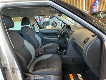Skoda Yeti Adventure *TÜV*Xenon*Scheckheftgepfl.*Navi*