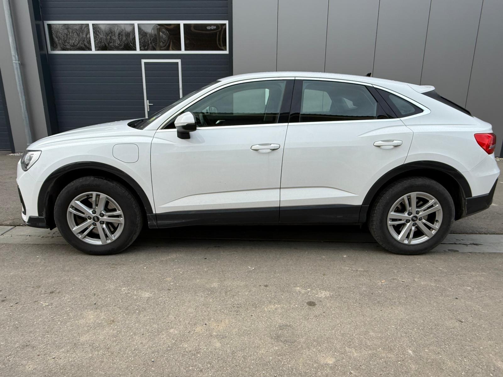 Audi Q3 Sportback 45 TFSI e+Navi Plus+VCP+AHK+1.Hand+