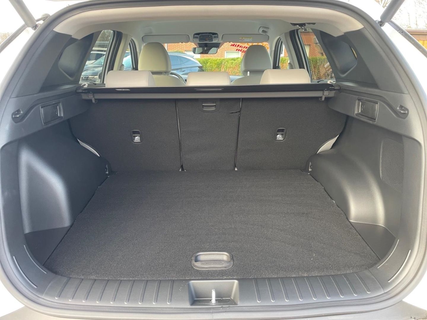 Fahrzeugabbildung Hyundai Tucson Prime Plug-In Hybrid1.6 T-GDI 4WD ASSISTE