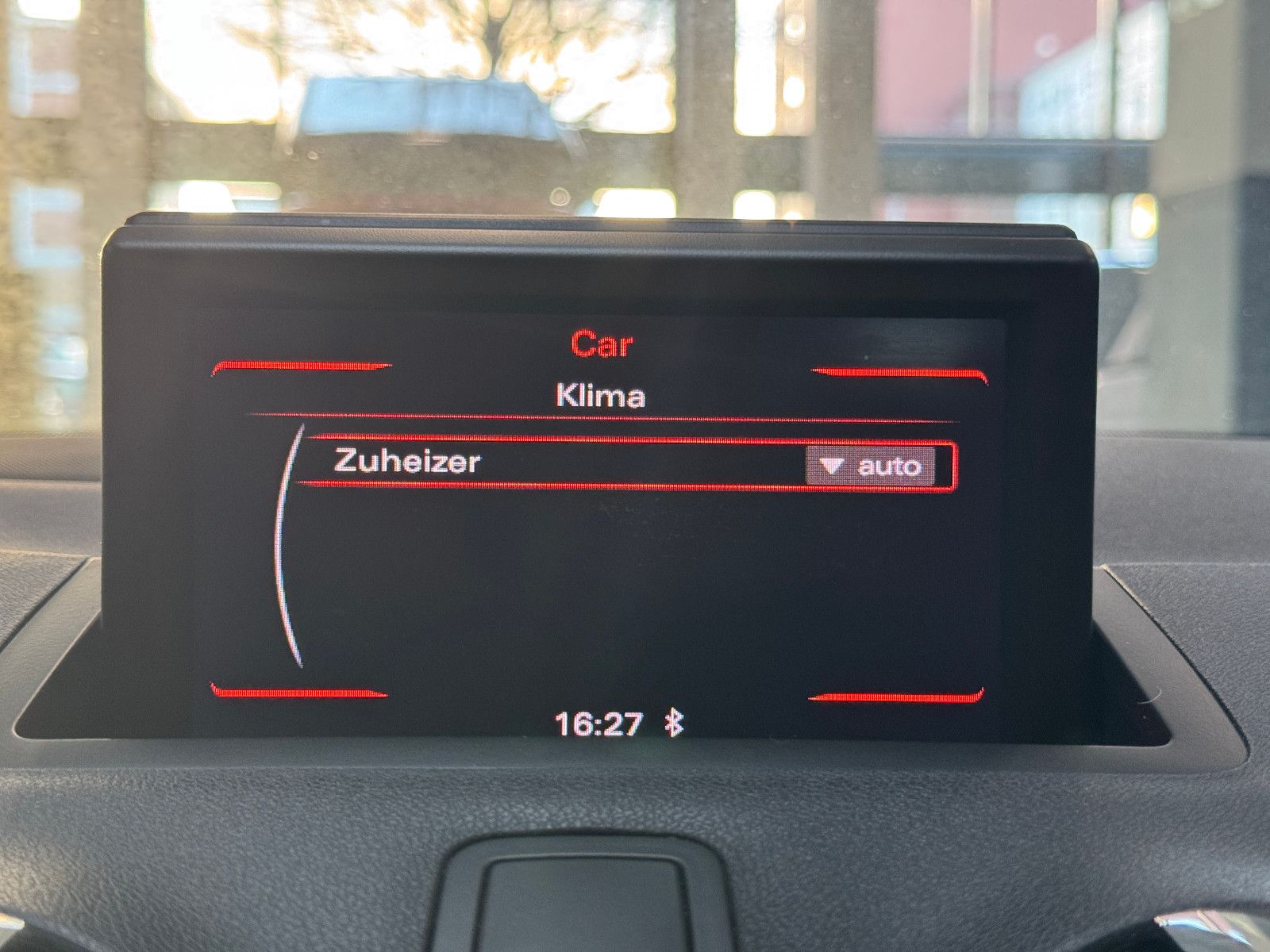Fahrzeugabbildung Audi A1 1.6 TDI SPORTBACK S-TRONIC S-LINE AMBITION