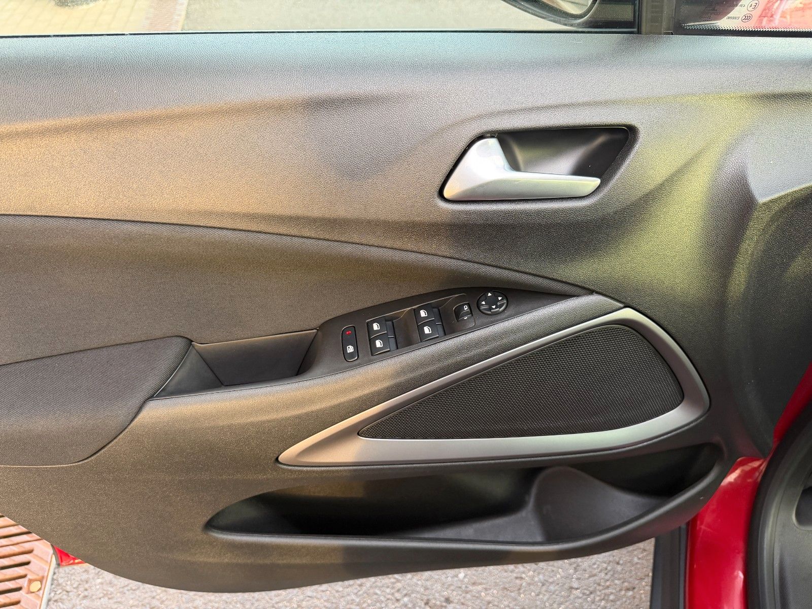 Fahrzeugabbildung Opel Crossland (X) 1,2 Turbo Edition S/S+PDC+NAVI