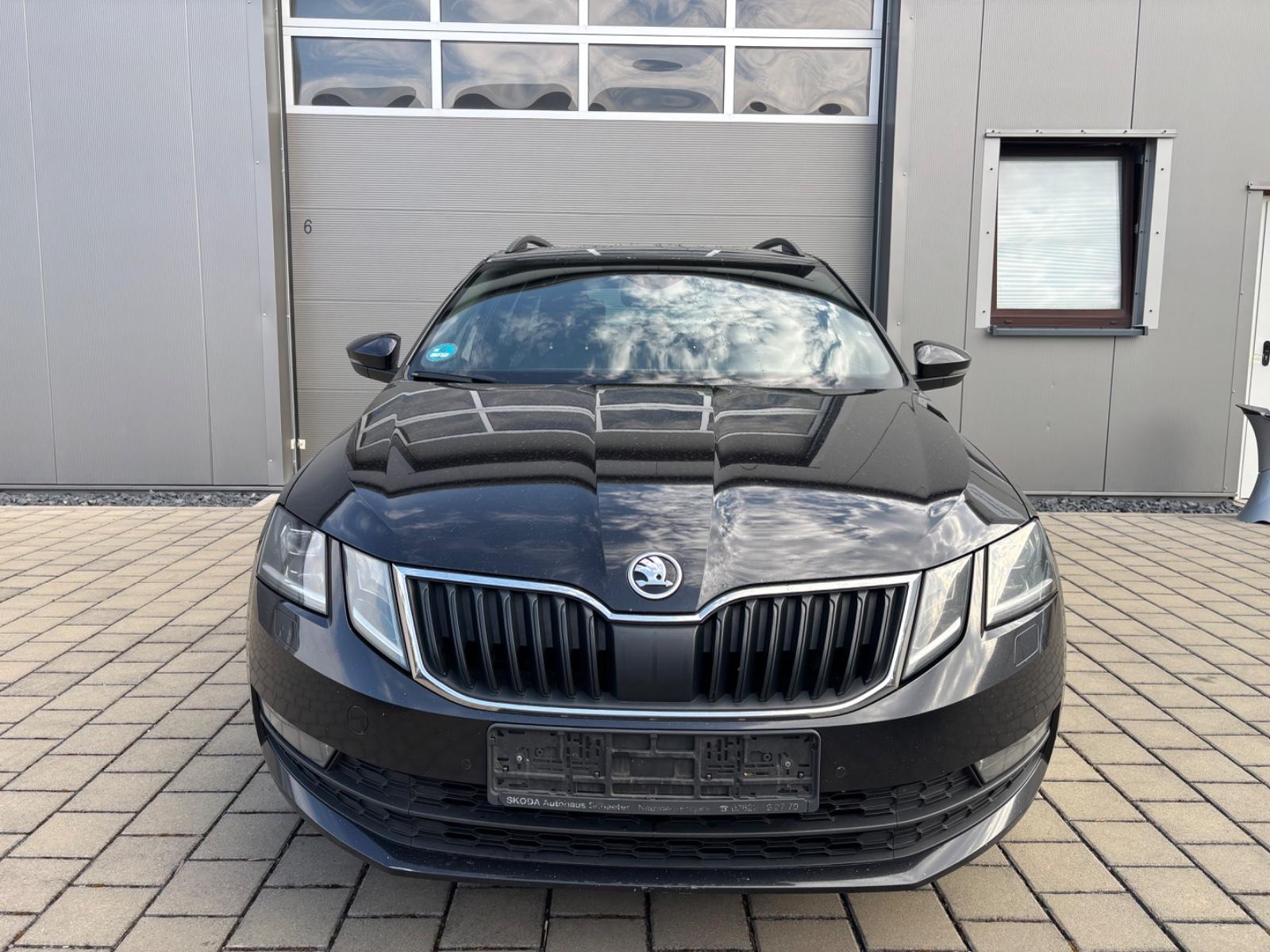 Skoda Octavia Combi Soleil 1.HAND/NAV/PANO/LED