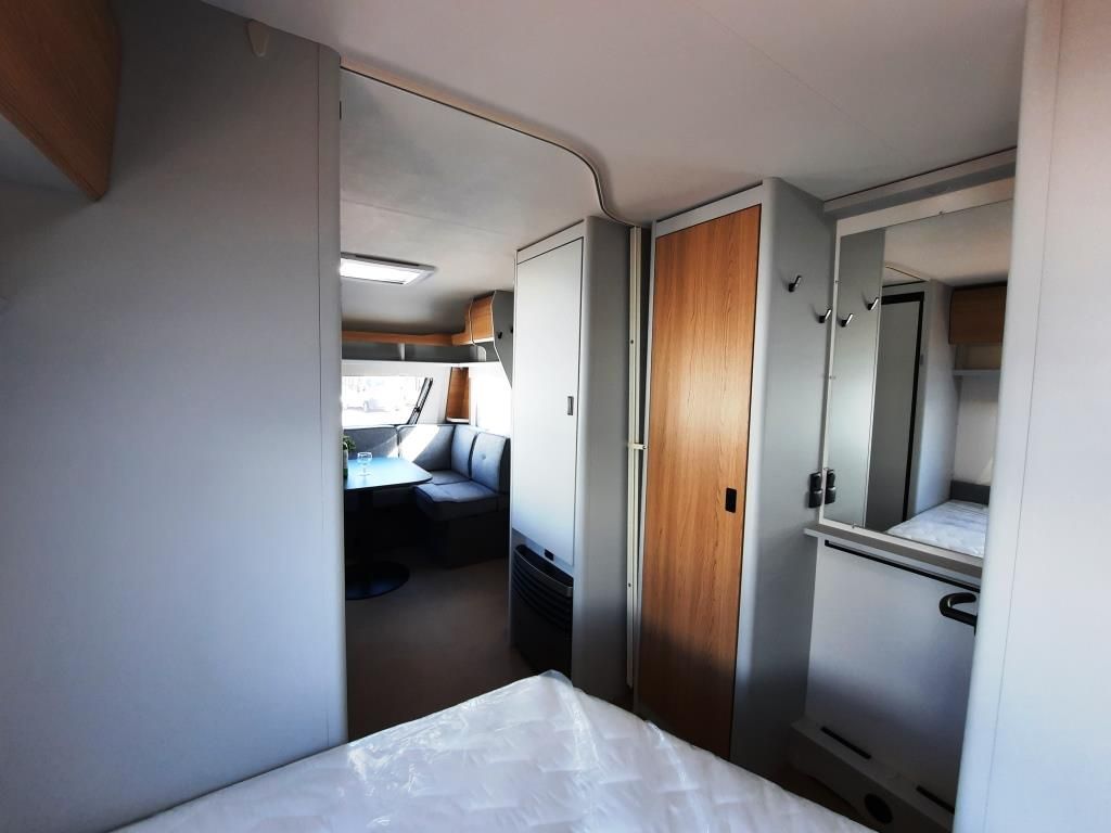 Fahrzeug Übersicht 6 Fahrzeugabbildung Bürstner B66 465 TS Verfüg./Sparen Sie 3.810,- €