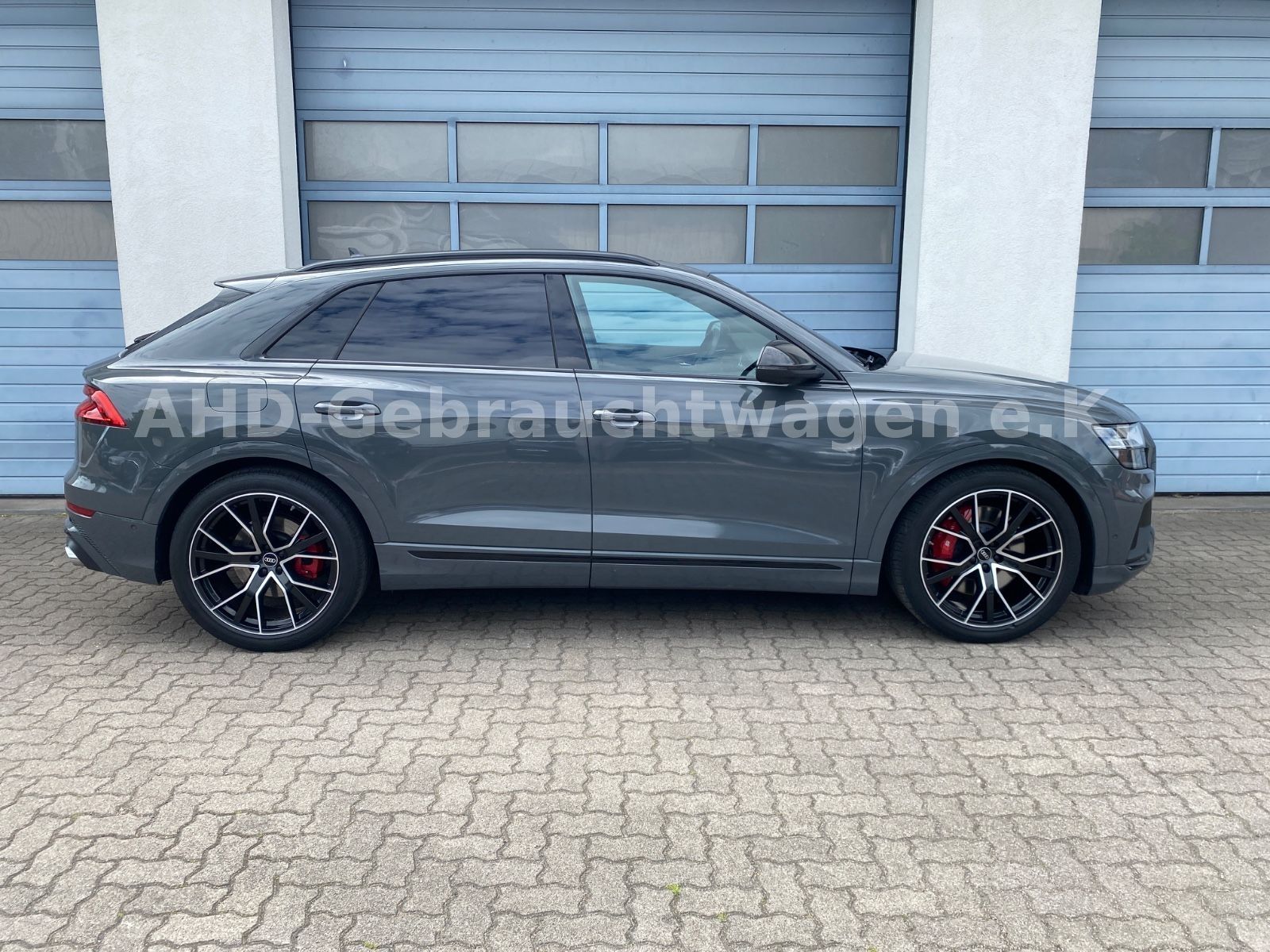 Fahrzeugabbildung Audi SQ8 4.0 TDI AHK B&O 360° Carbon Matrix Rauten 22