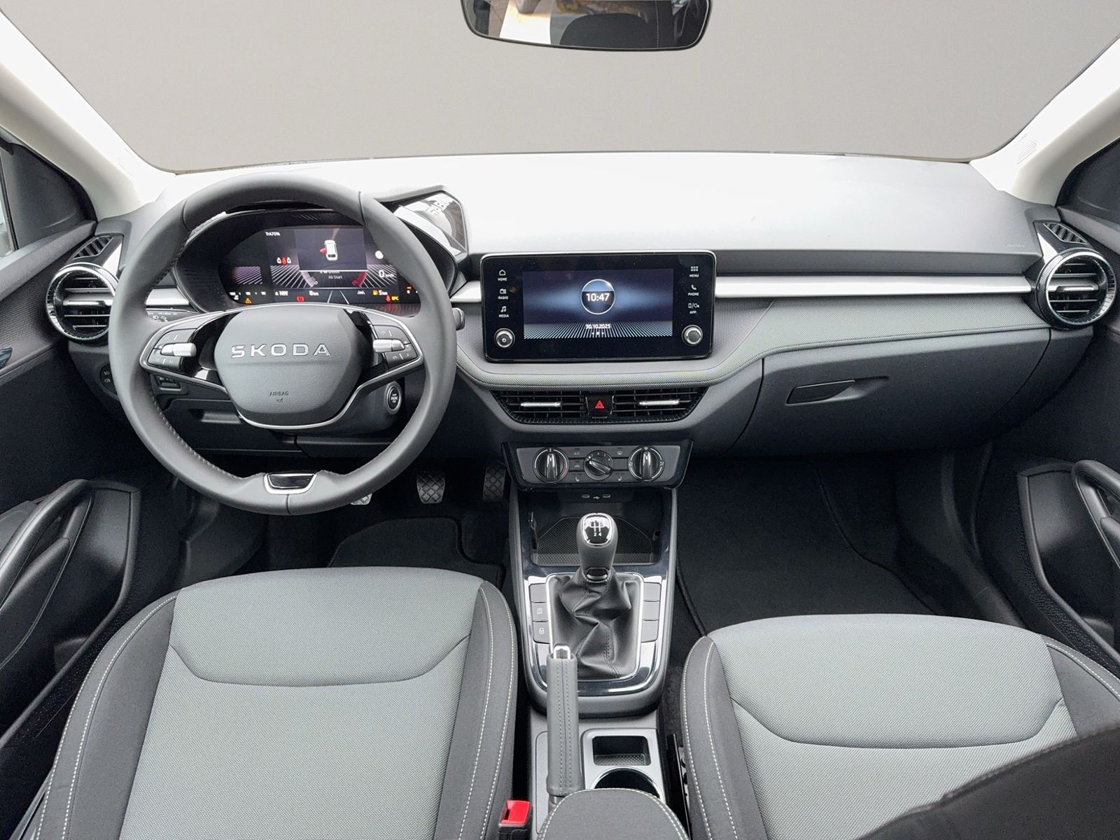 Fabia 1.0 TSI Selection, Vorbereitung AHK, LED,