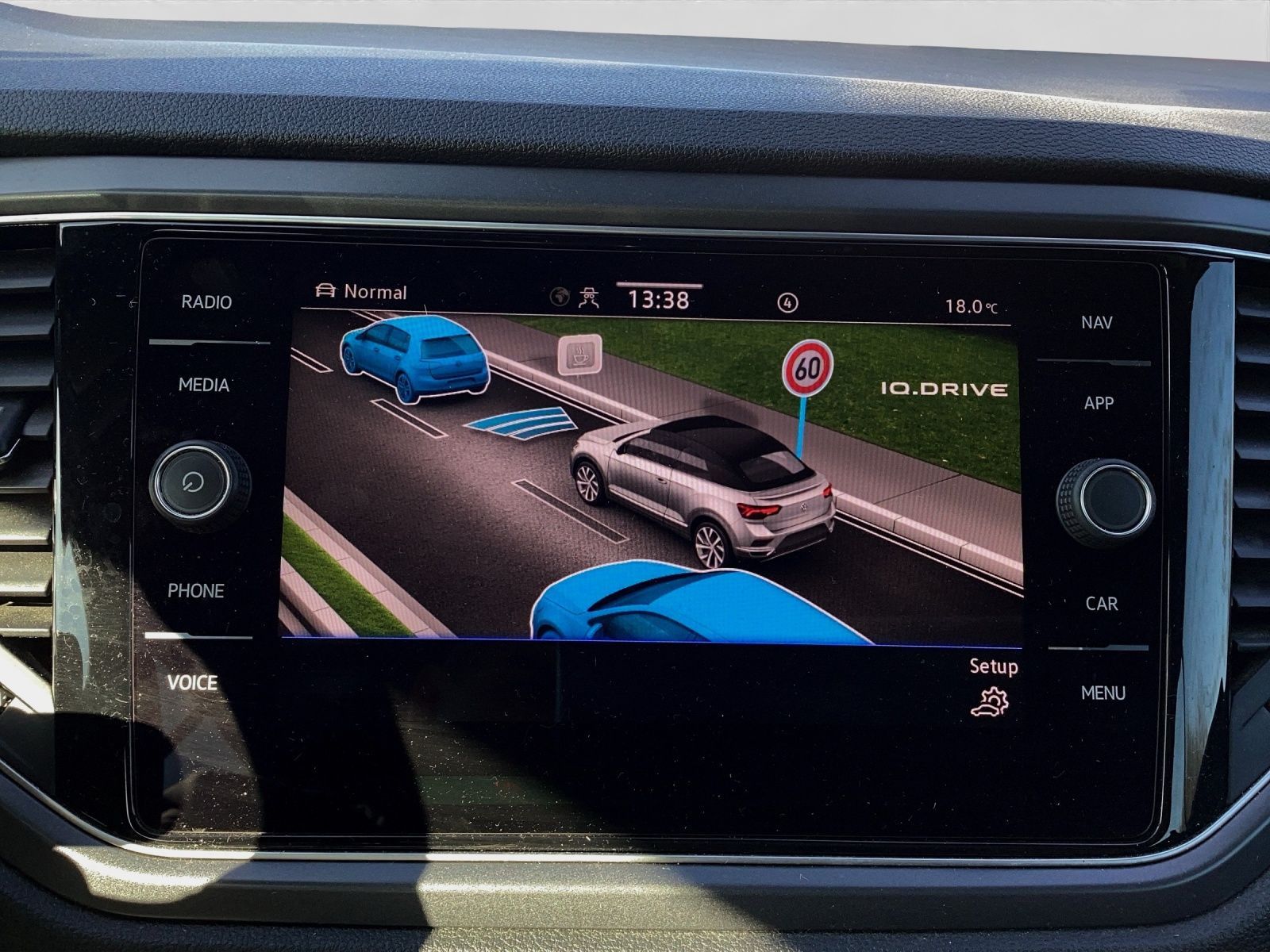 Volkswagen T-Roc - Bild 14