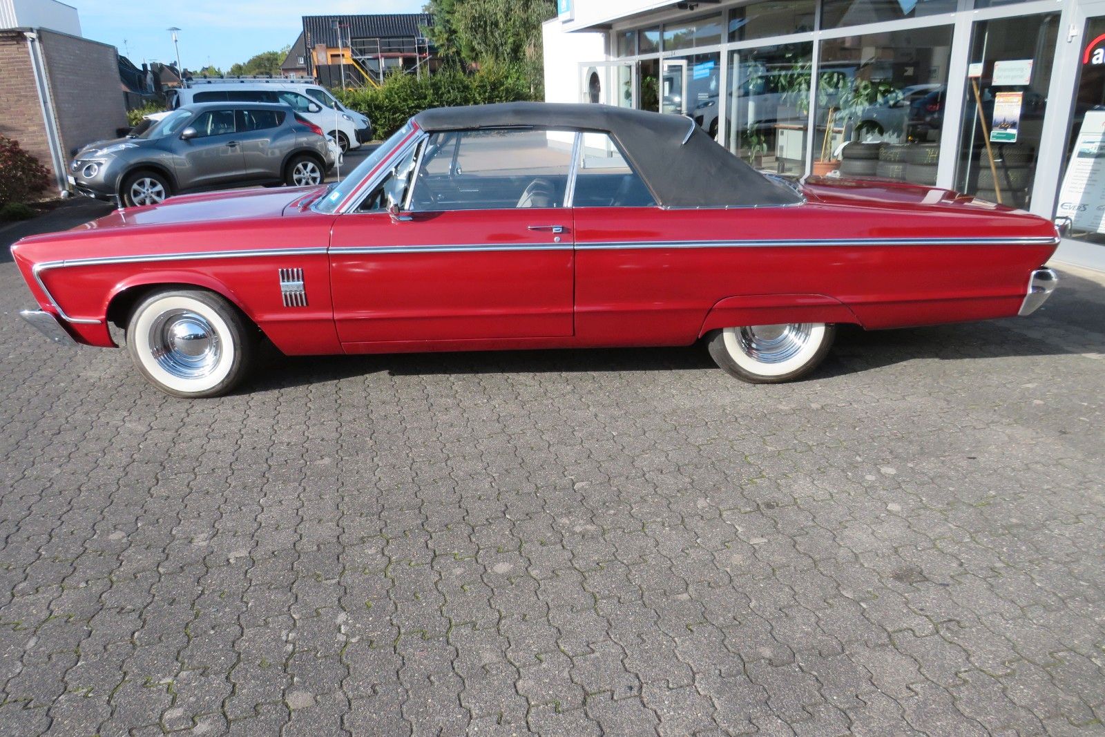 Fahrzeugabbildung Plymouth Fury III Cabriolet HYDR.-VERDECK SERVO