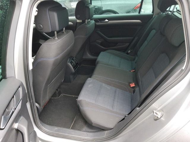 Volkswagen Passat Variant - Bild 7