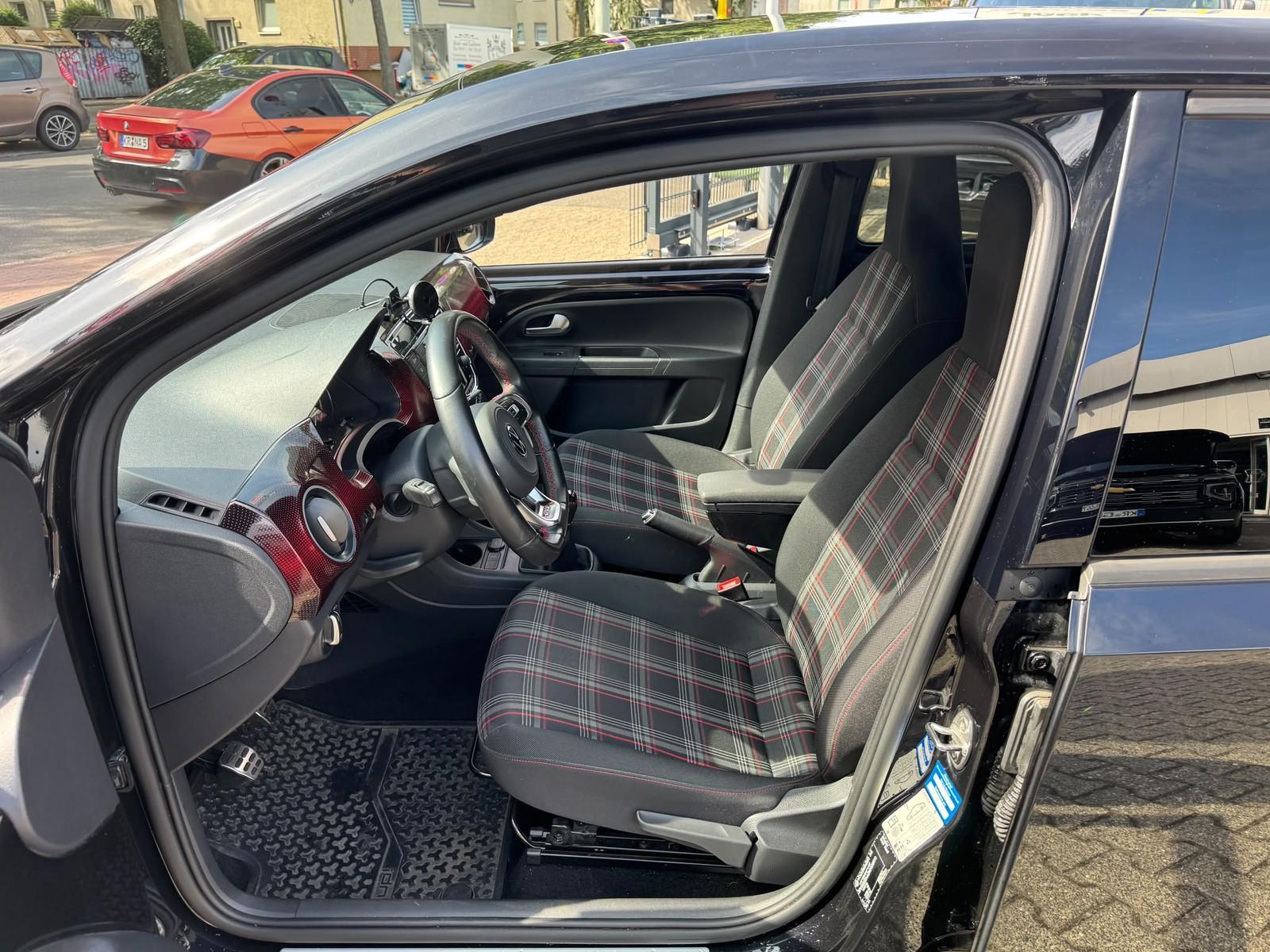 Volkswagen Up 1.0 TSI GTI, миниатюра 13