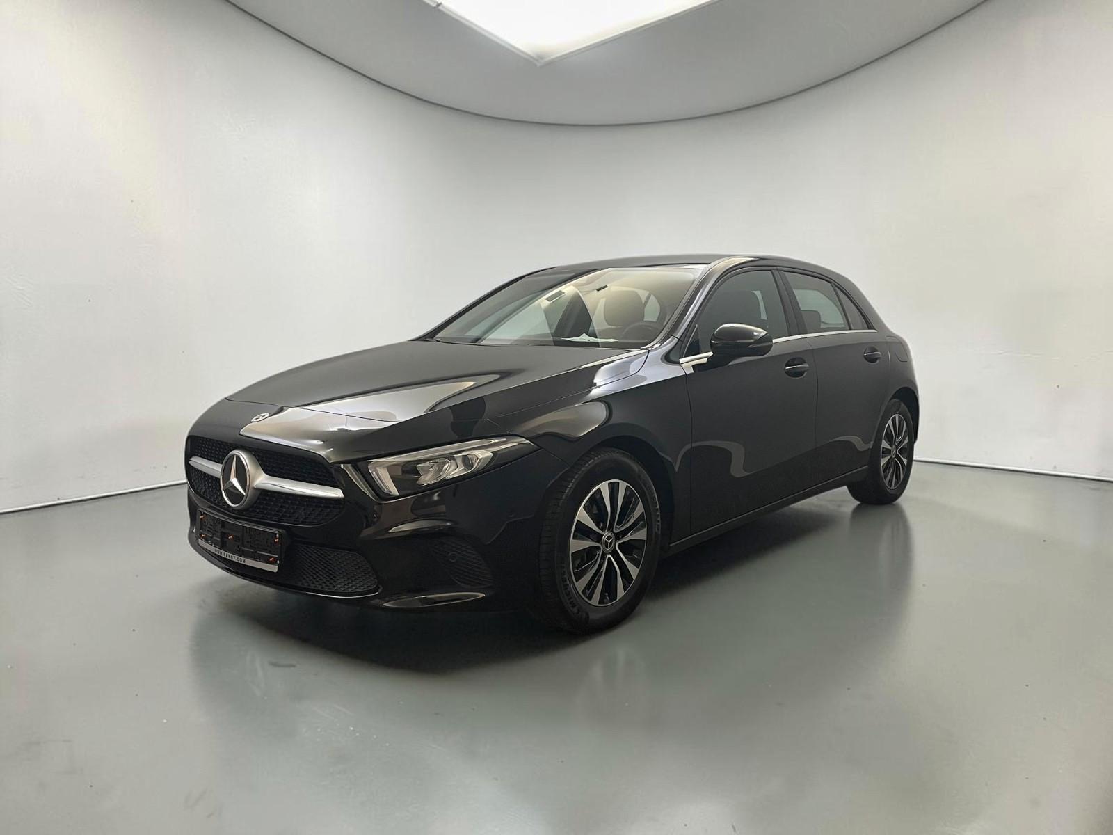 Mercedes-Benz A 180d CARPLAY*WIDE*LED*RÜCKKAM*1-HAND*T-LEDER