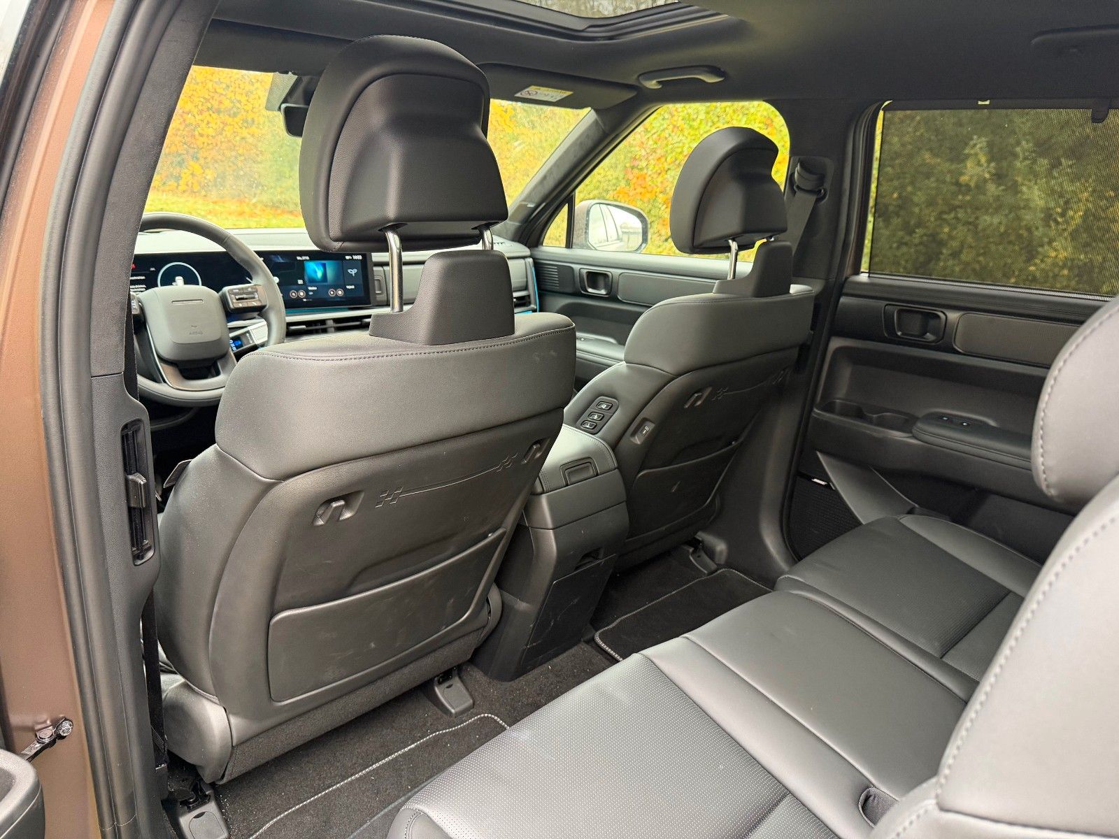 Fahrzeugabbildung Hyundai SANTA FE 1.6T-GDI HEV Blackline *Standhzg*AHK*