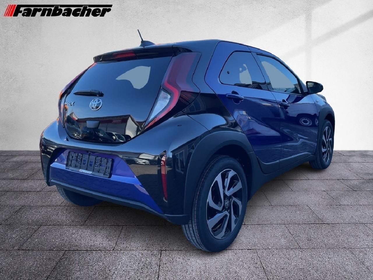 Fahrzeugabbildung Toyota Aygo X 1,0 l Teamplayer 5 M/T