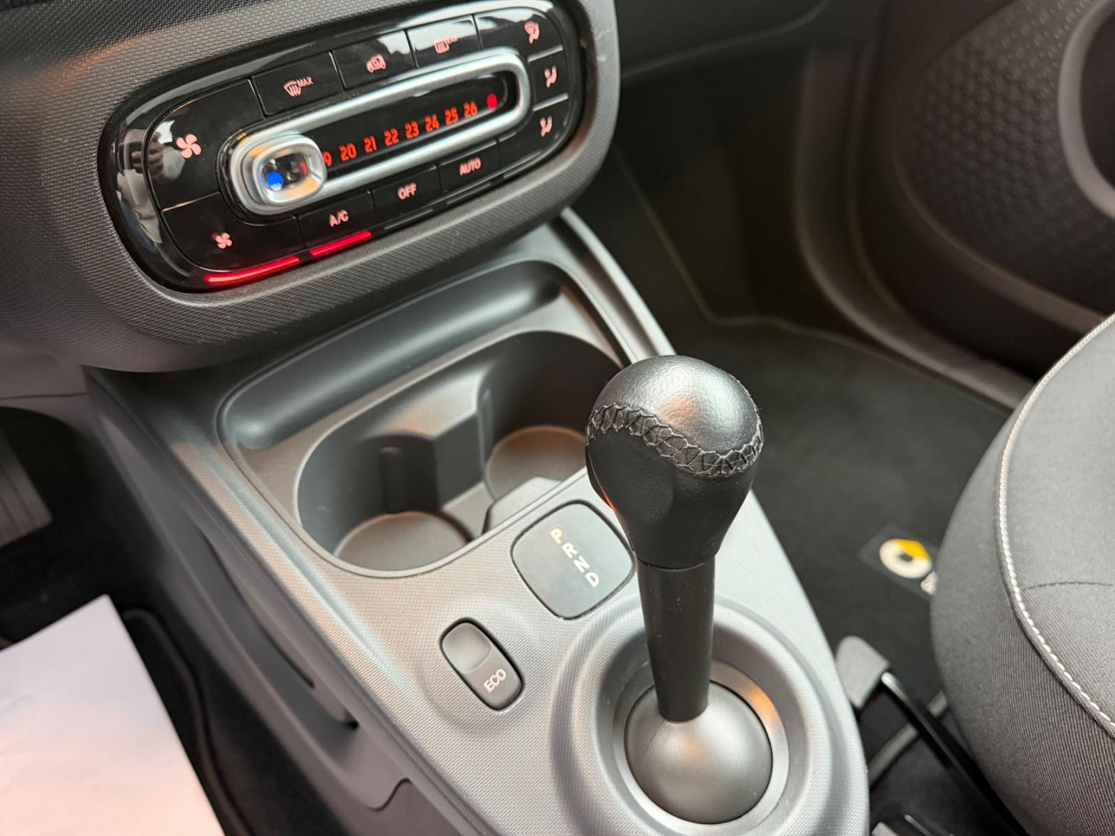 Smart ForTwo EQ Klimaaut. Lenkhzg. SHZ PDC Akku 95%