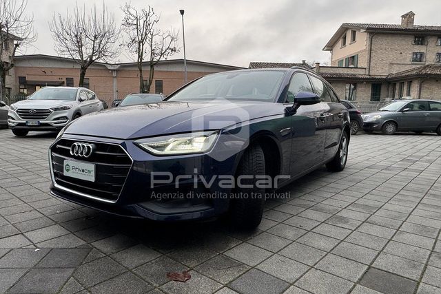 Audi AUDI A4 Avant 30 TDI/136 CV S tronic Business