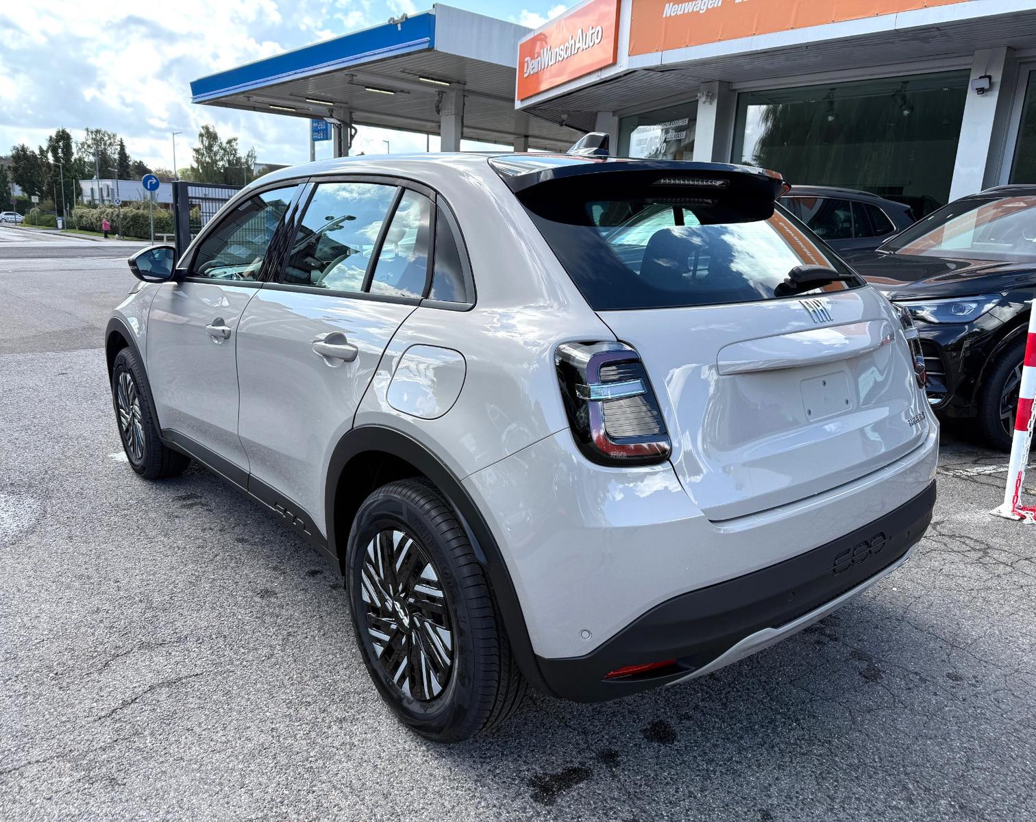 Fiat 600 Hybrid Pop 145 PS eDCT Automatik SHZ SOFORT