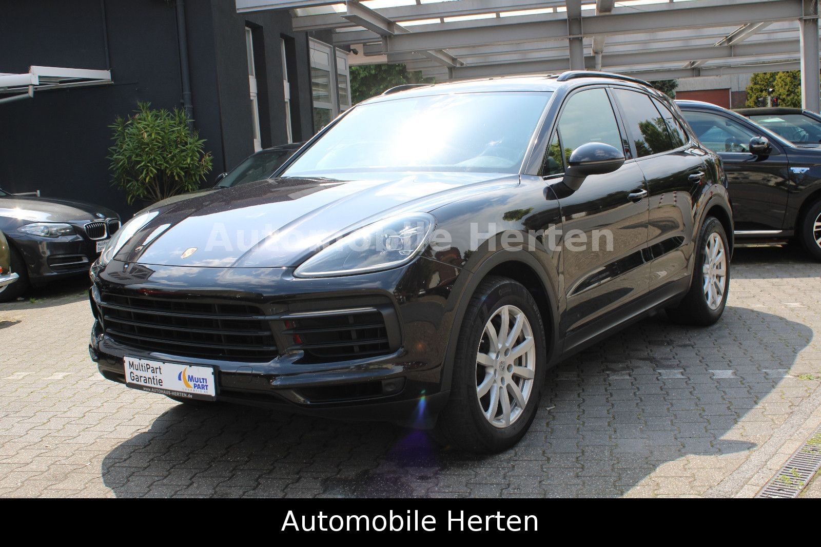 PORSCHE Cayenne S 3.0T*NAVI*KAMERA*PANO*CHRONO*VOLL!