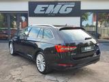 Skoda Superb Combi 2.0 TDI STYLE*NAVI*MEMORY*AHK*SHZ* - Skoda Superb aus 2016 mit Diesel-Antrieb: Kombi, 2.0