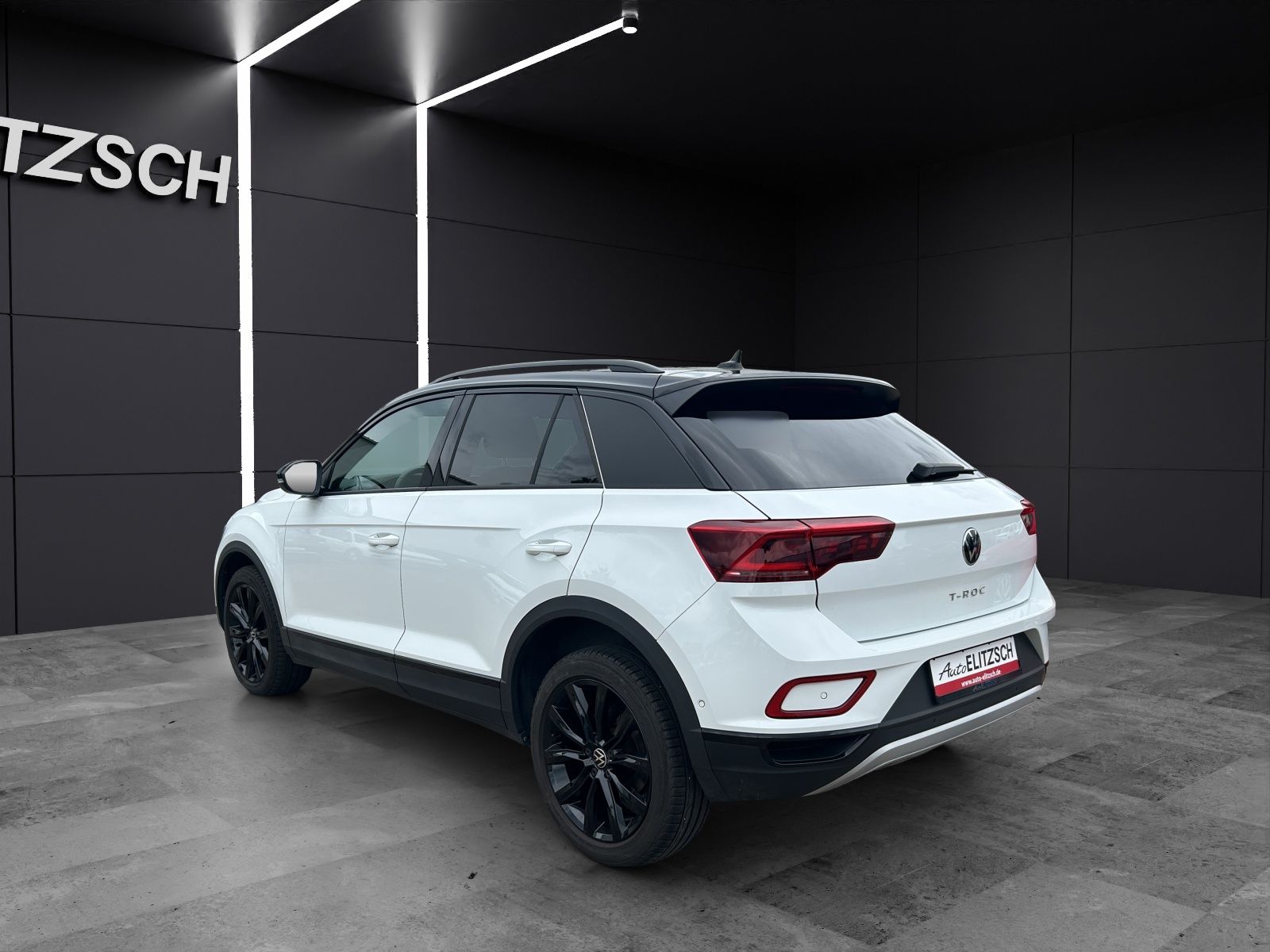 Fahrzeugabbildung Volkswagen T-Roc TDI Style DSG Matrix Navi ACC RFK Pano SHZ