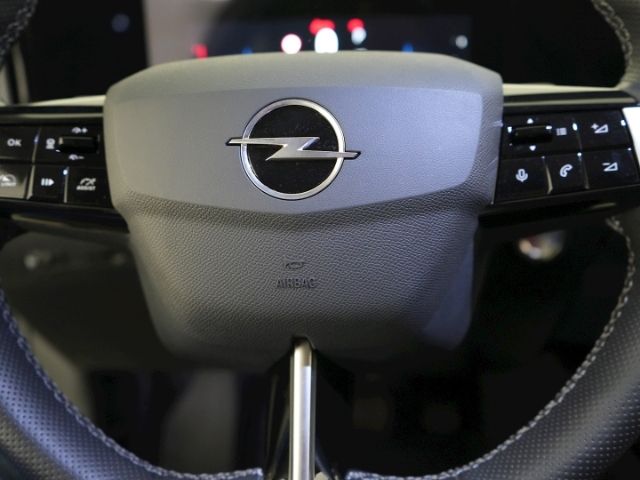 Astra L ST BUSINESS ELEGANCE AT+LED LICHT+NAVI+R