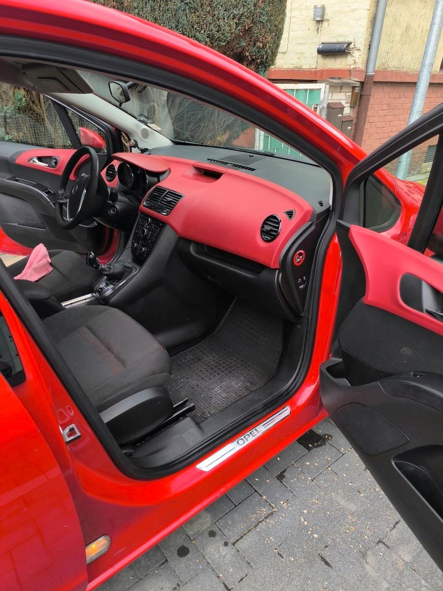 Opel Meriva 2010 — photo 9