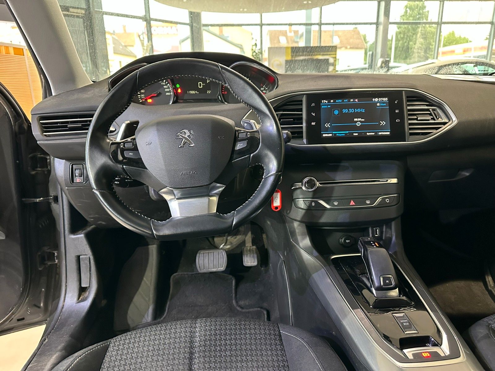 Fahrzeugabbildung Peugeot 308 SW Active 1.5D NAVI/LED/PDC/ALU/TEMPOMAT