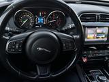 Jaguar XE 2.0D E-Performance Automatik/Navi/Leder/EURO6 - scheckheftgepflegte Jaguar XE