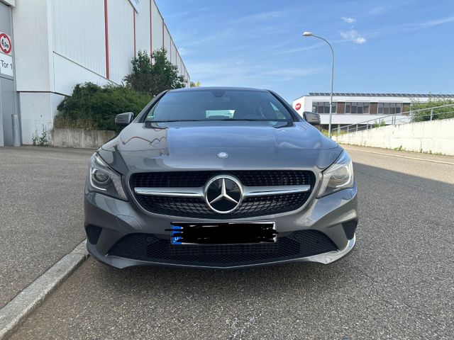 MERCEDES-BENZ CLA 200 Shooting Brake CLA 200 Urban Shootin...