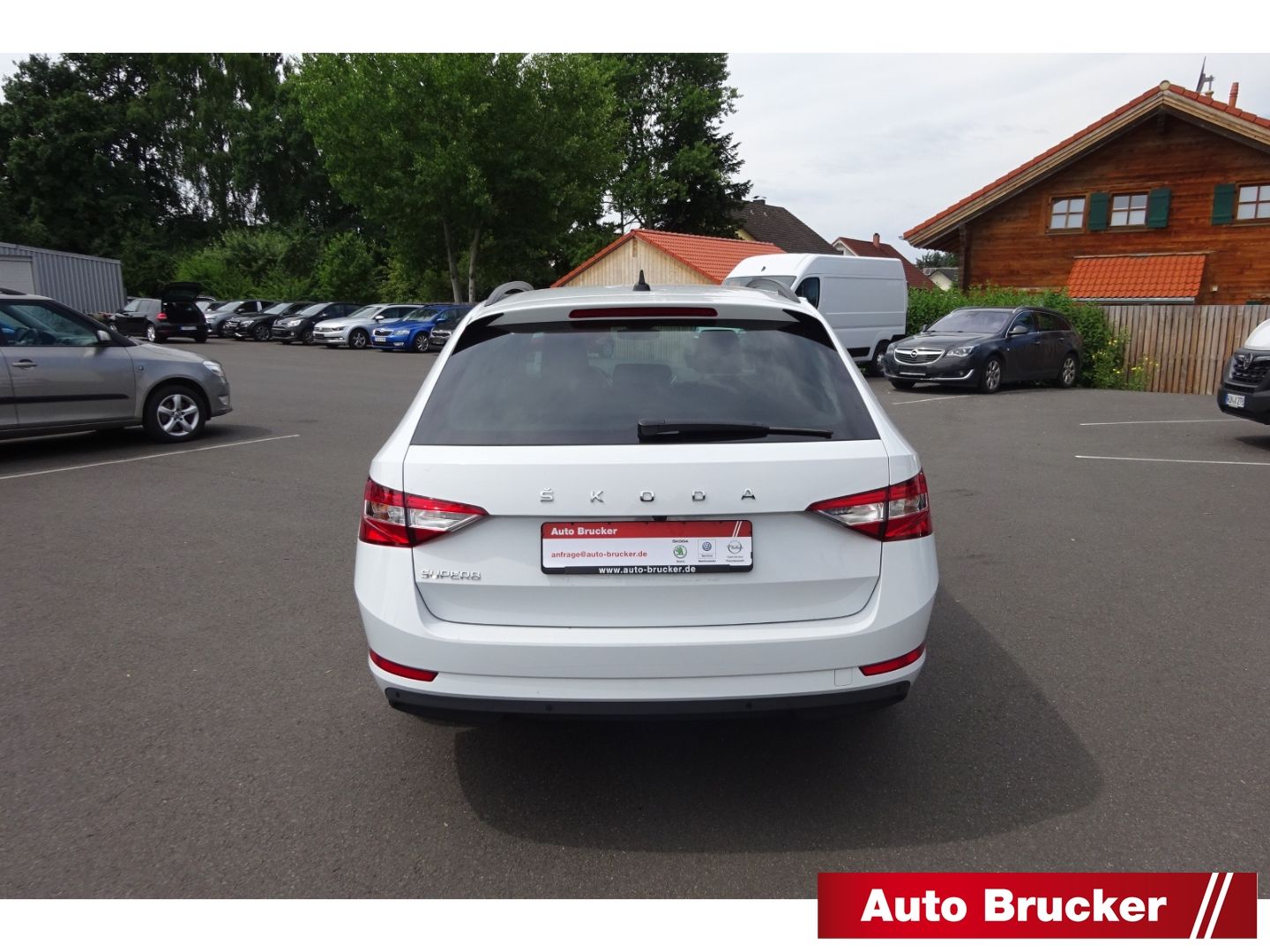 Skoda Superb Combi Ambition 2.0 TDI Navi Alu FSE LED foto 4