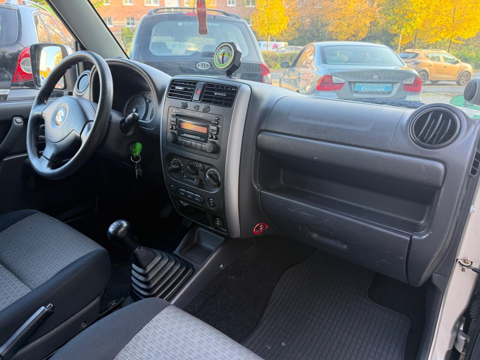Suzuki Jimny 2007 — photo 12