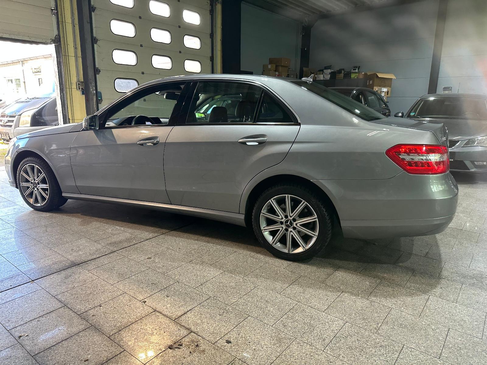 Mercedes-Benz E 220 E Limousine E 220 CDI BlueEfficiency*VOLL*