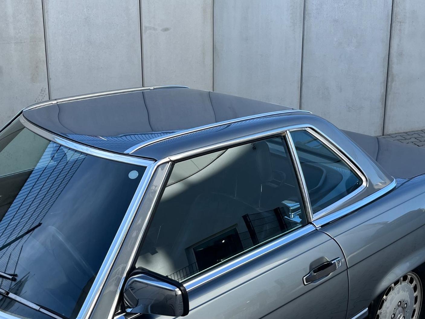 MERCEDES-BENZ SL 300 SL 179 CH BVA - VOLANT EN CUIR - SELLERIE CUIR - HARD TOP - CARNET D'ENTRETIEN DISPONIBLE - IMMATRICULATION COLLECTION