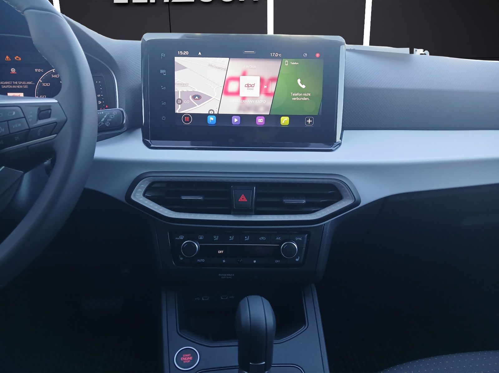 Fahrzeugabbildung SEAT Ibiza Road Edition TSI DSG LED ACC Navi RFK SH A