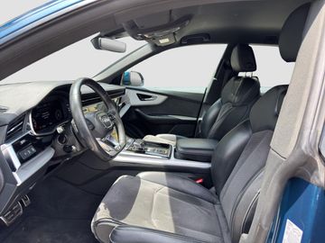 Audi Q8 - 10
