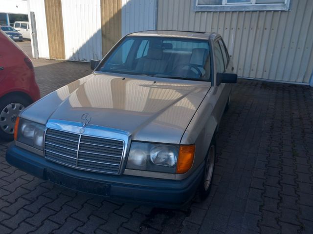 Mercedes-Benz 300 W124