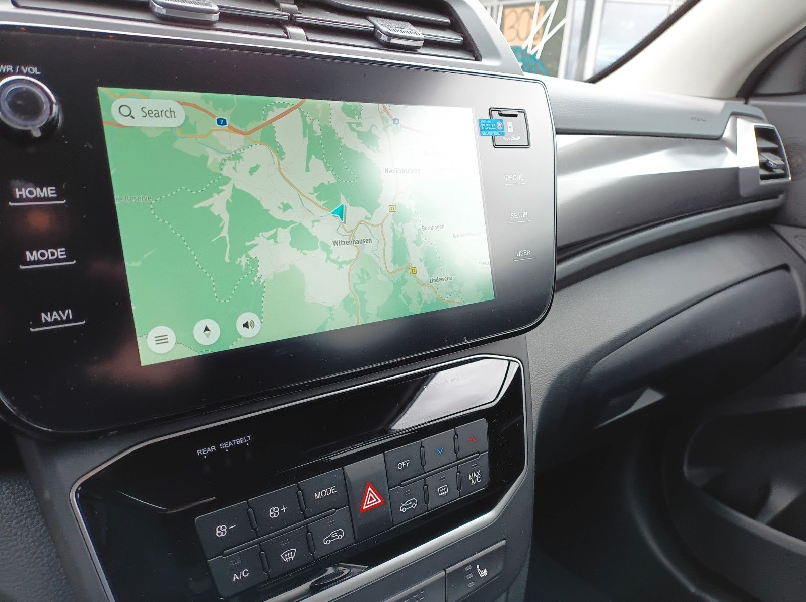 Fahrzeugabbildung KGM TIVOLI NOMAD+SH+KLIMAANLAGE+R.-KAMERA+10.25 ZOLL