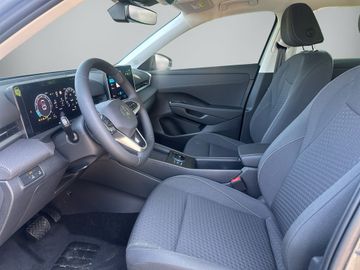 Volkswagen T-Roc - 11