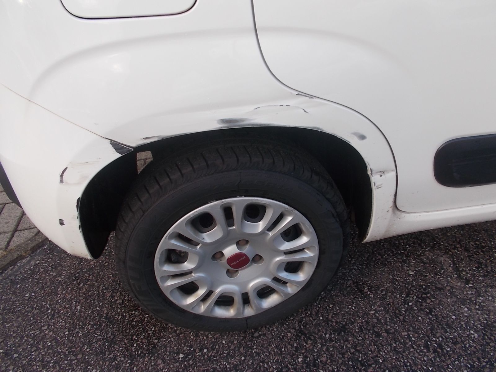 Fahrzeugabbildung Fiat Panda Lounge 1.2 8V *Unfall*