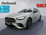 Mercedes-Benz E 300 e T AMG  Night Kamera AHK DISTRONIC Ambien - Mercedes-Benz E 300 mit Hybrid-Antrieb: Silber