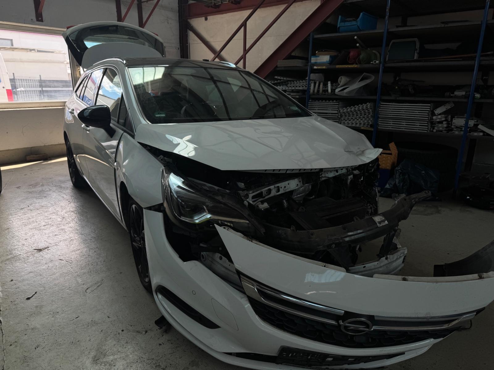 Opel Astra K Sports Tourer Ultimate